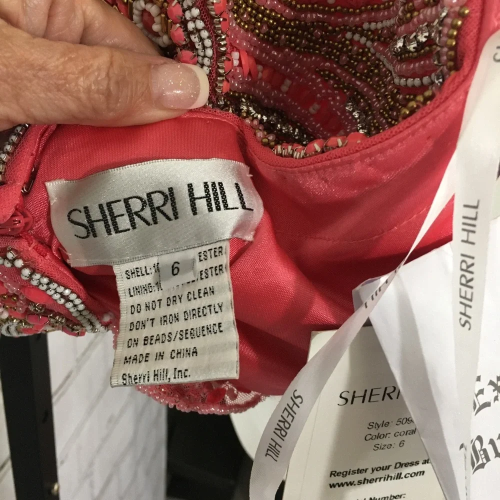Sherri Hill Coral 2 Piece Gown Size 6 - Picture 10 of 12